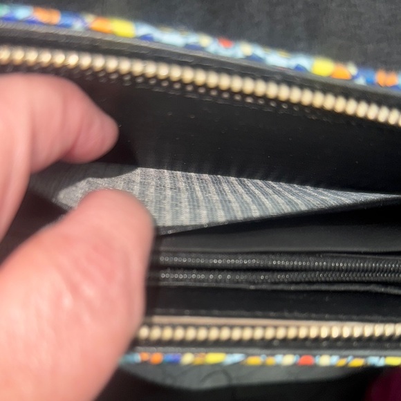 Colorful Puerto Rico Lizard Wallet - Picture 7 of 14